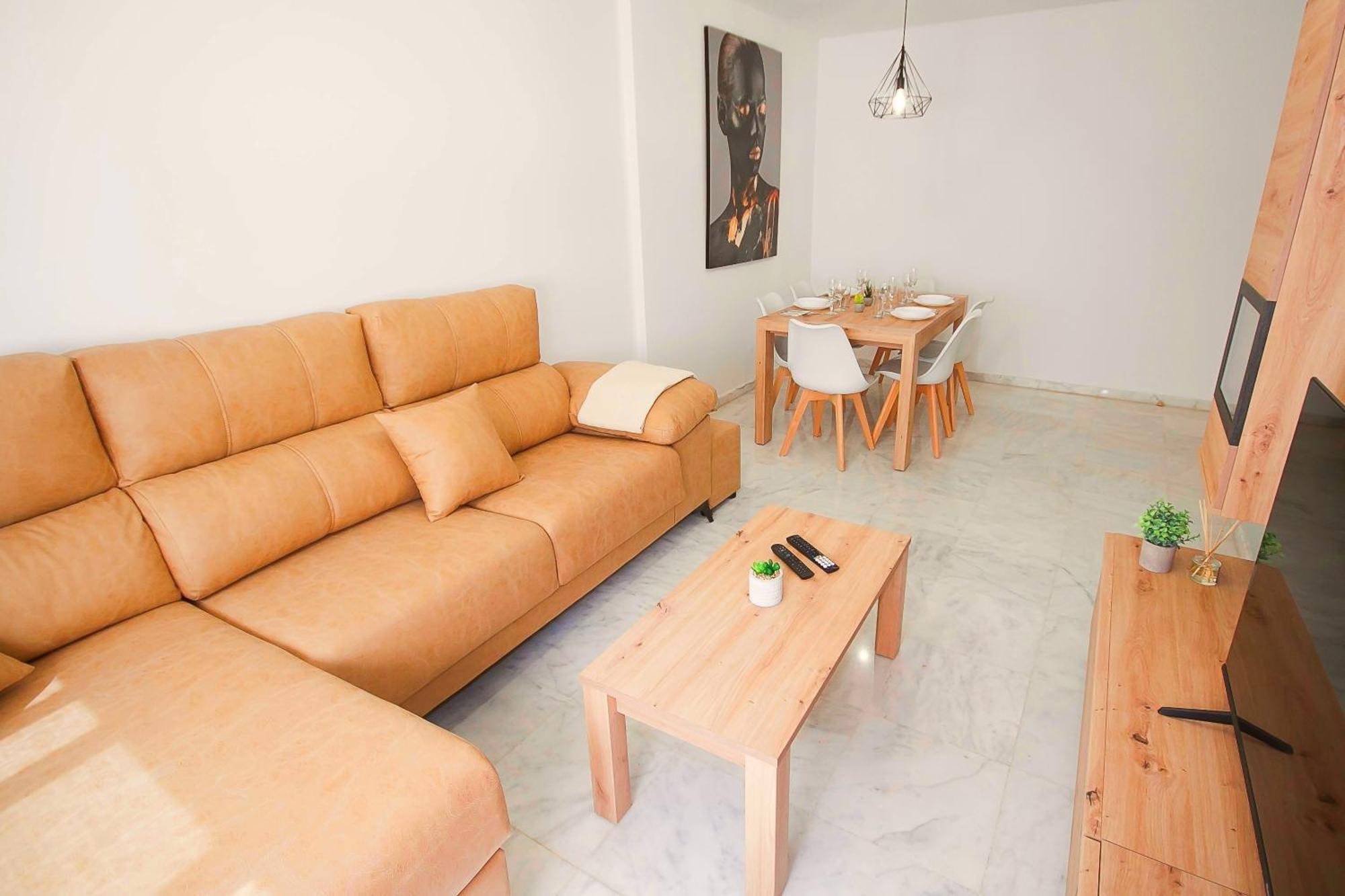 Apartament Ave Huelin 3rooms Con Parking Y Ac