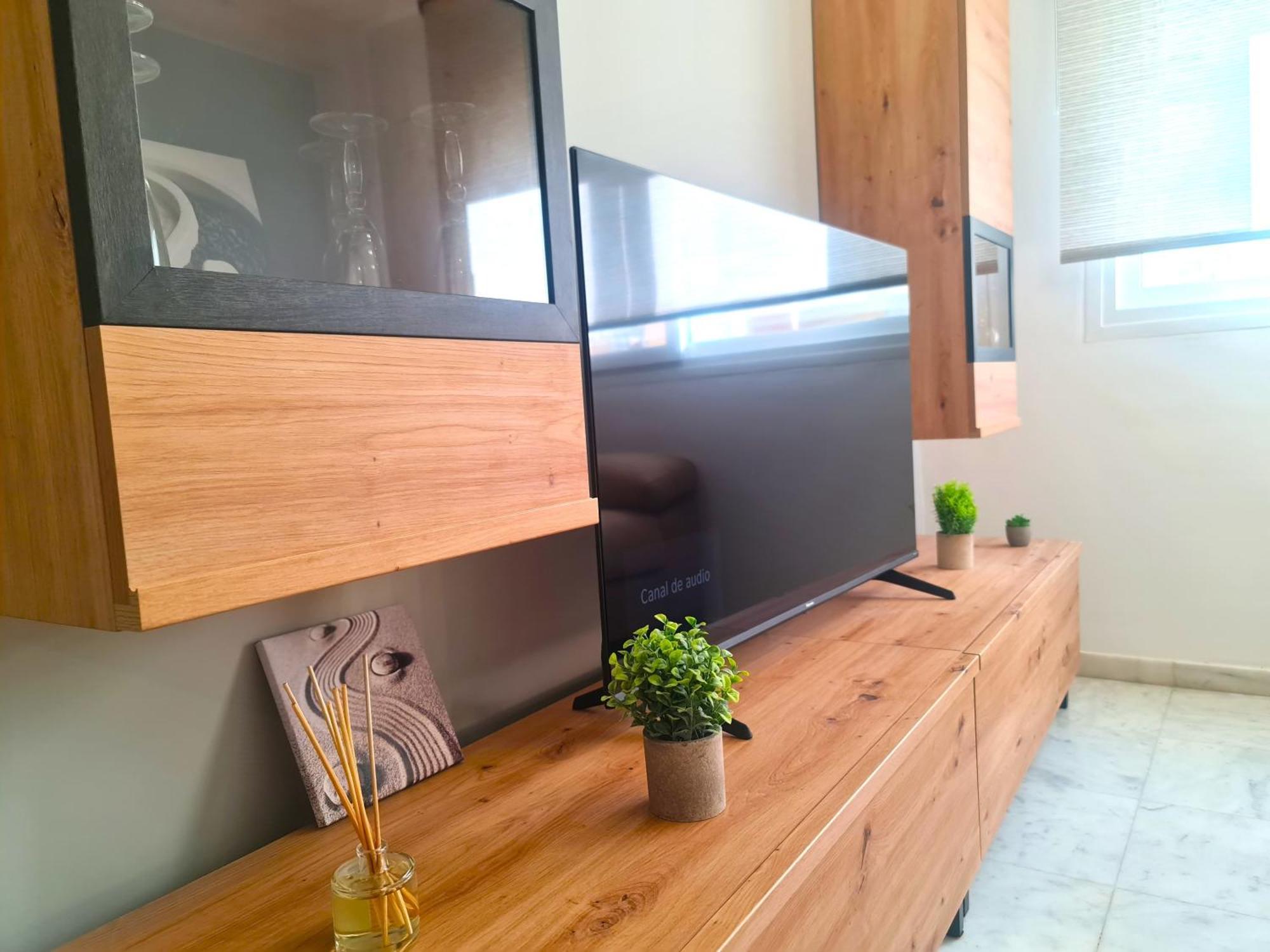Apartament Ave Huelin 3rooms Con Parking Y Ac